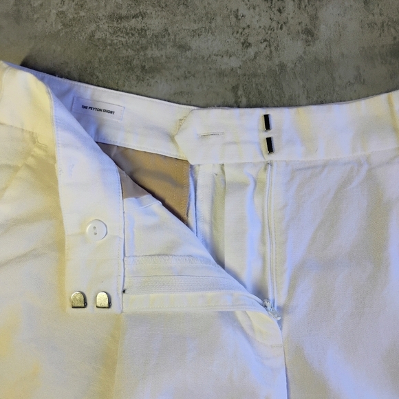 LOFT Peyton Trouser Shorts Womens 4 White Pleated 7" Inseam Mature Sophisticated - Picture 6 of 16